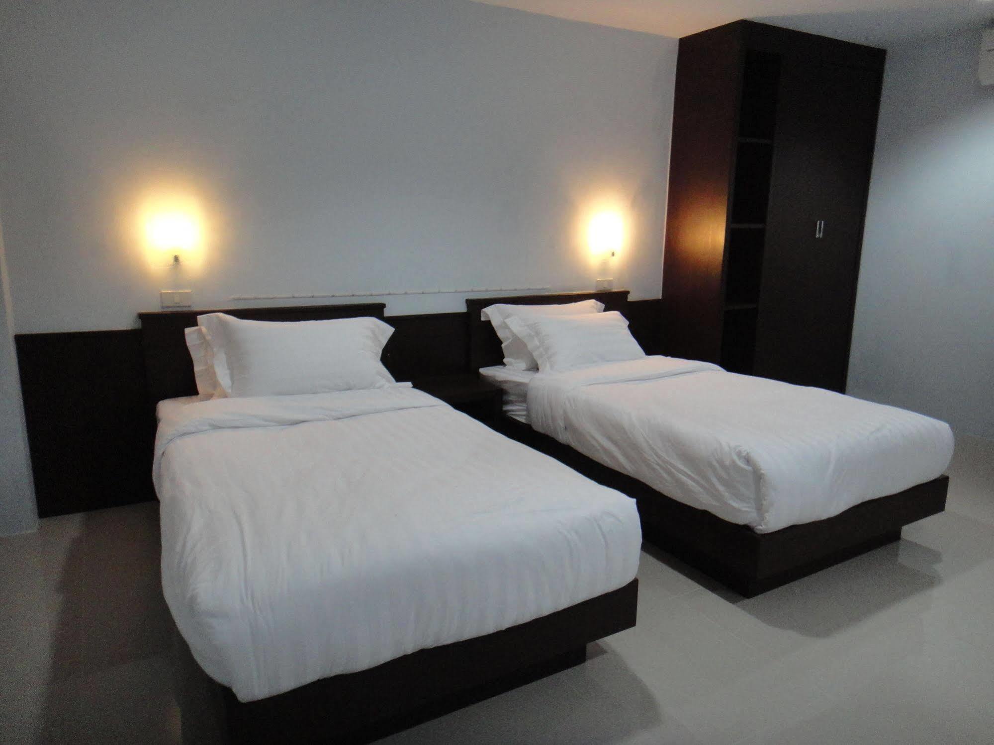Prajak Inn Udon Thani Exterior foto
