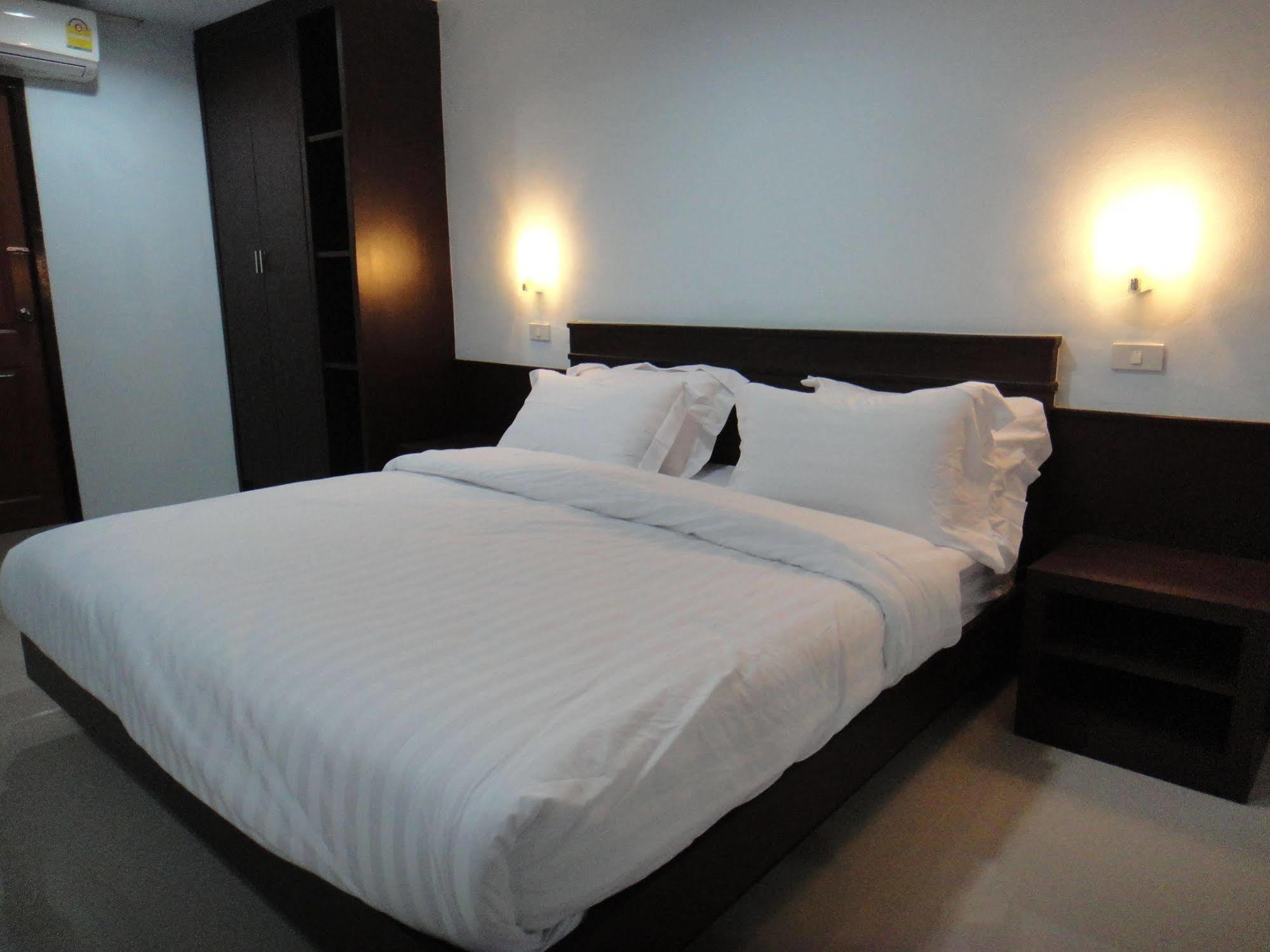 Prajak Inn Udon Thani Exterior foto