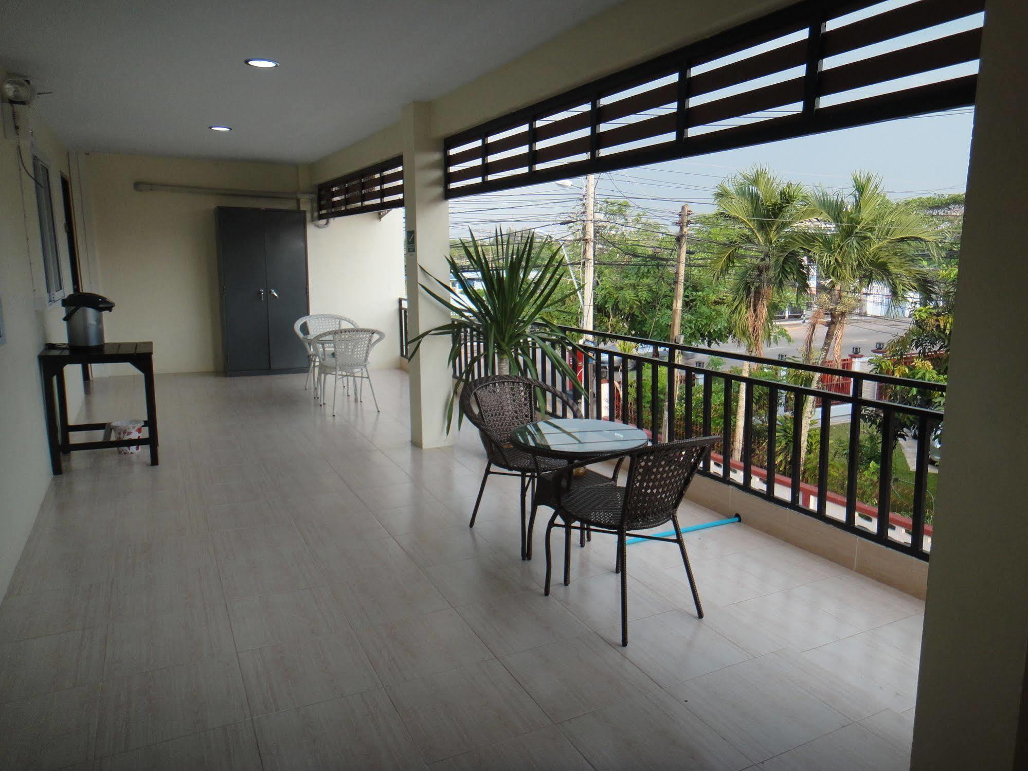 Prajak Inn Udon Thani Exterior foto